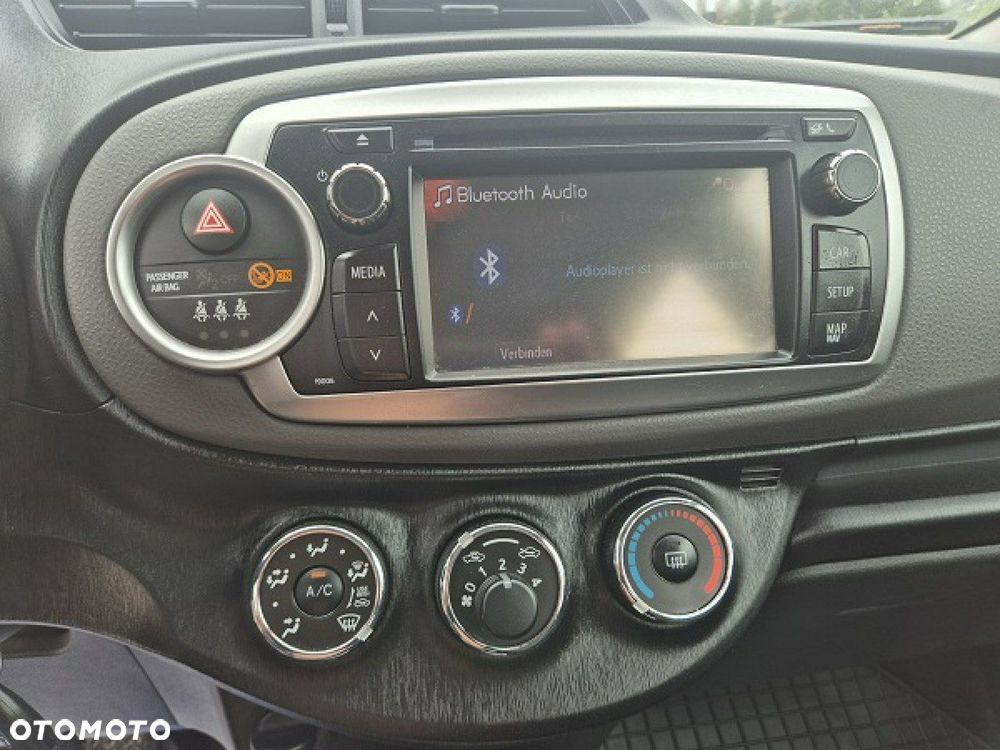 Toyota Yaris - 22