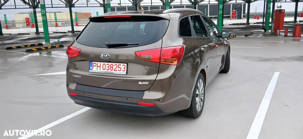 Kia Ceed - 3