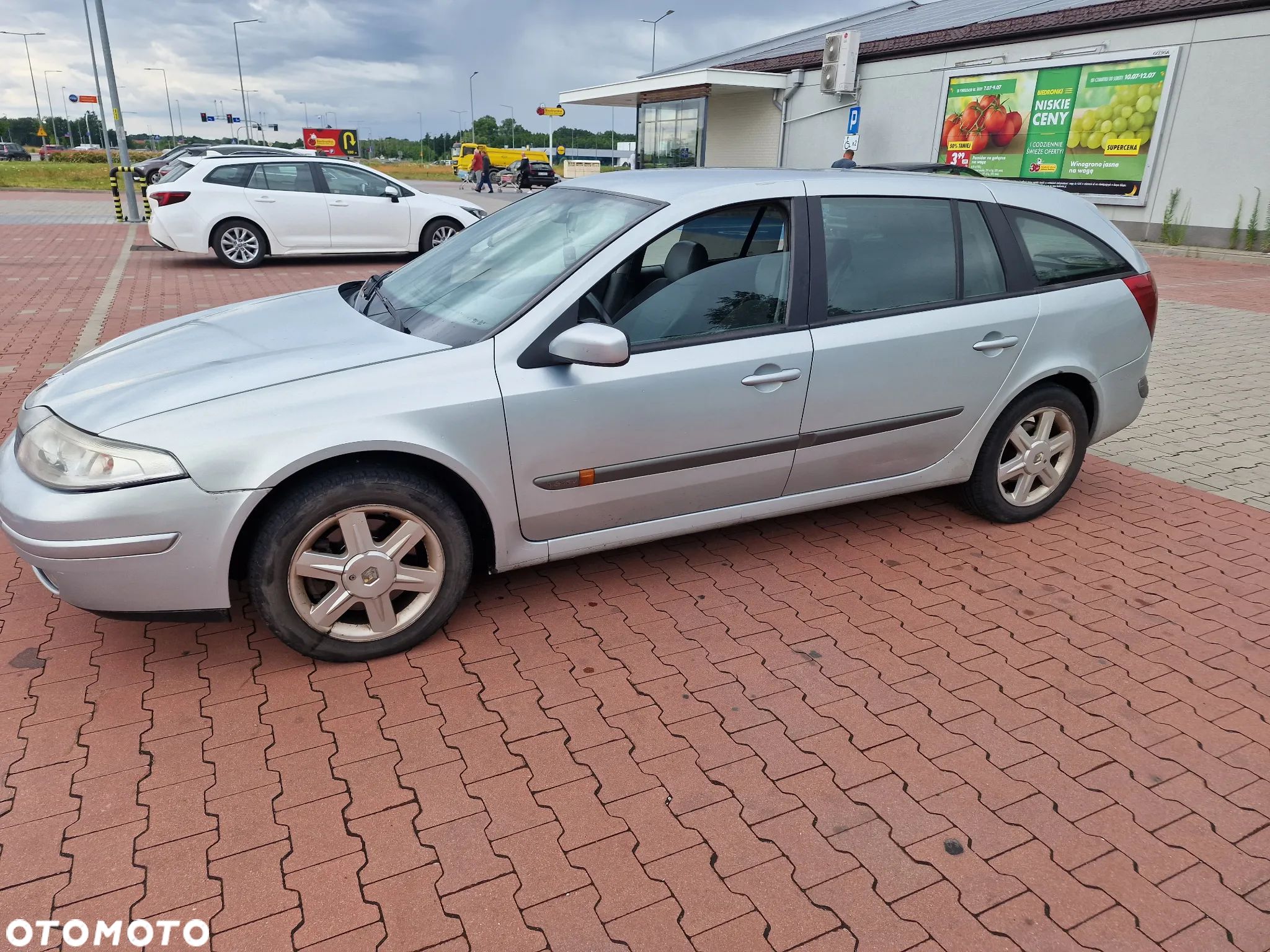 Renault Laguna - 1