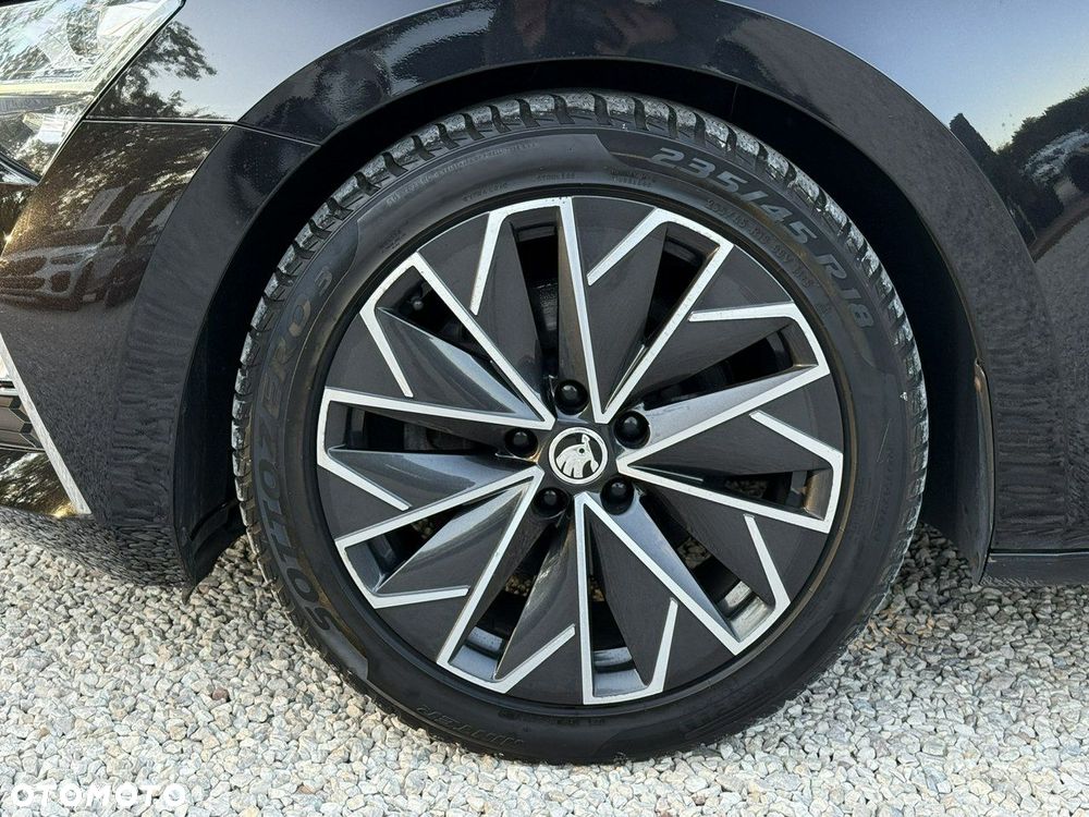 Skoda Superb 2.0 TSI L&K DSG - 10