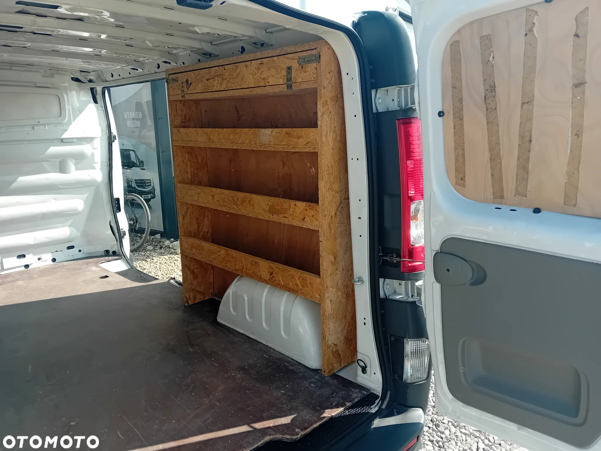 Opel Vivaro - 11