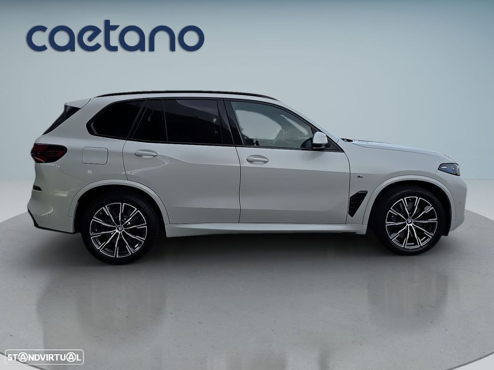 BMW X5 50 e xDrive Edição Desportiva M - 9