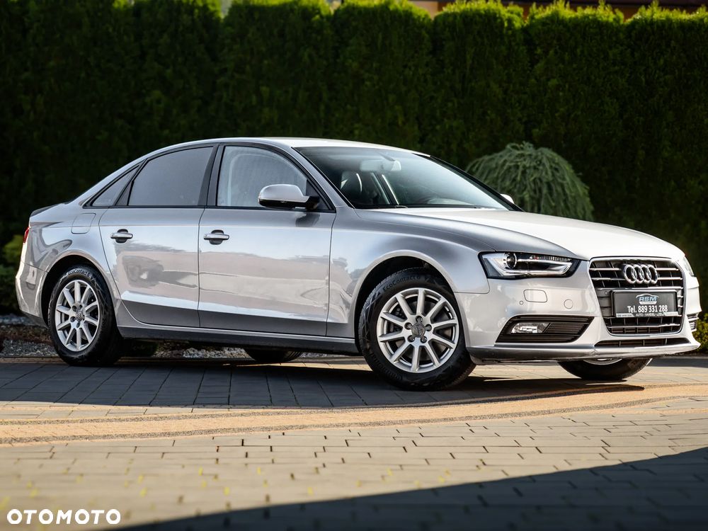 Audi A4 Limousine - 4