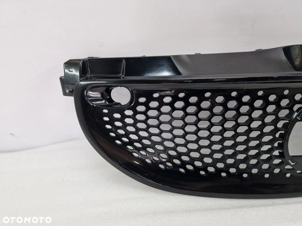 SMART FORFOUR II 2 14- ATRAPA / GRILL PRZEDNI PRZÓD , NR 622564052R / A4538881523 , NR AUKCJI GR371 - 2