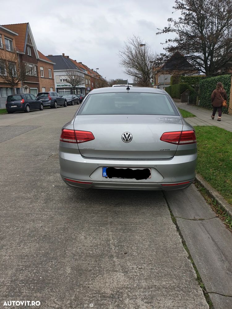 Volkswagen Passat 2.0 TDI SCR DSG Comfortline - 5