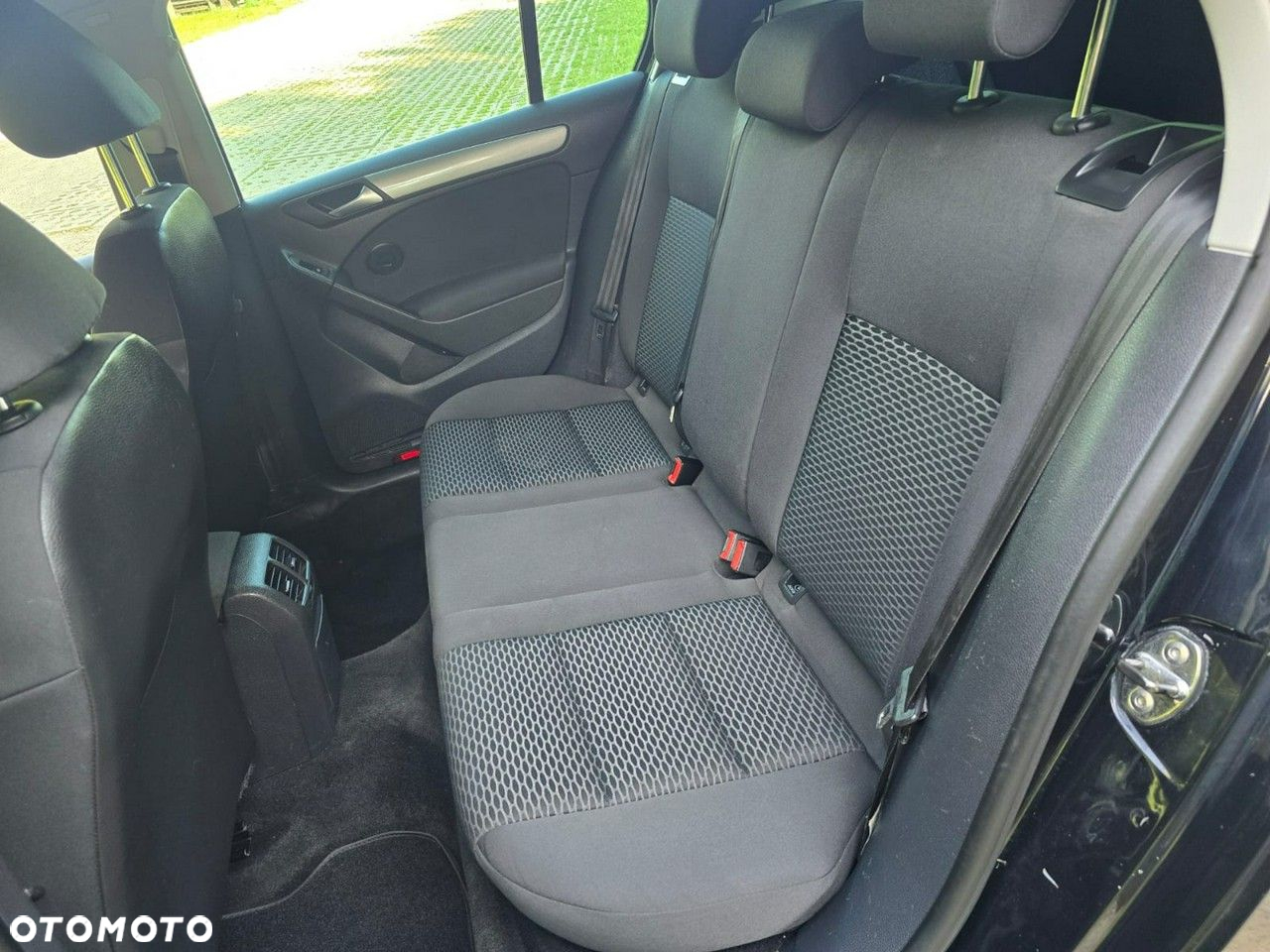 Volkswagen Golf - 27
