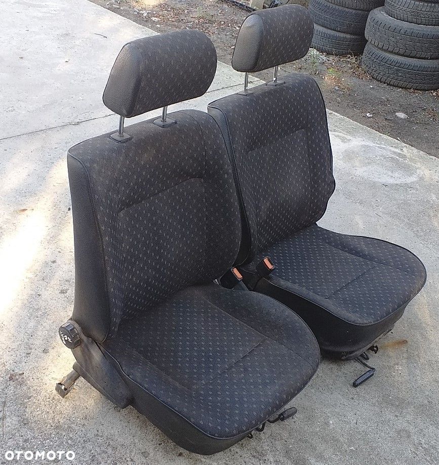 Fotel kierowcy pasażera VW Passat B4 kombi - 3