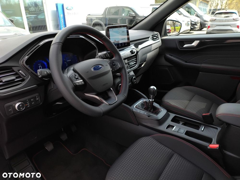 Ford Kuga 1.5 EcoBoost FWD ST-Line X - 12