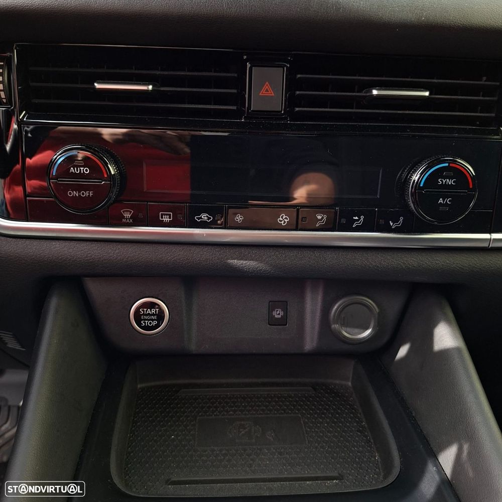 Nissan Qashqai 1.3 DIG-T N-Connecta LED Xtronic - 14