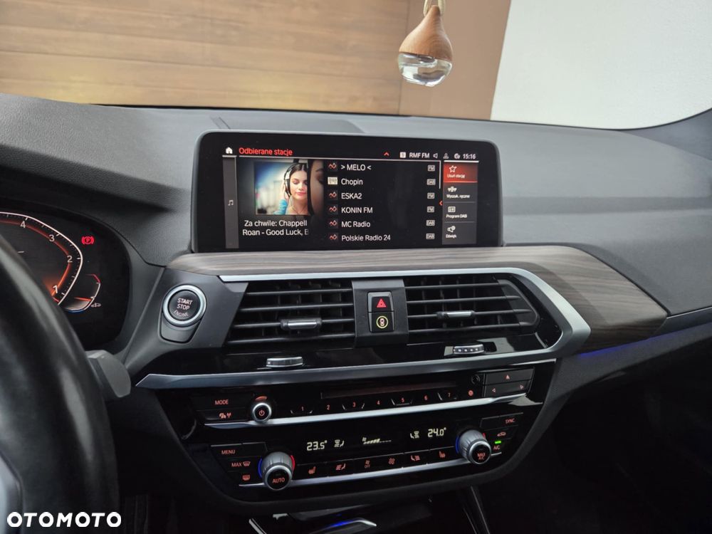 BMW X3 xDrive20d - 17