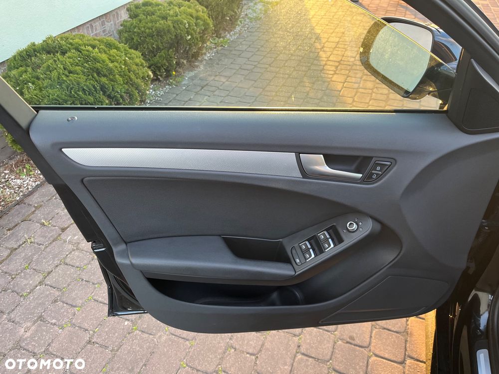 Audi A4 Avant 2.0 TFSI quattro S tronic S line Sportpaket - 26