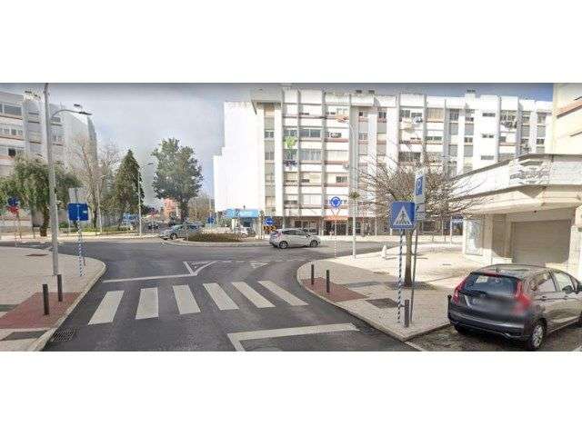 Espaço Comercial com1800 m2 - Grande imagem: 3/4