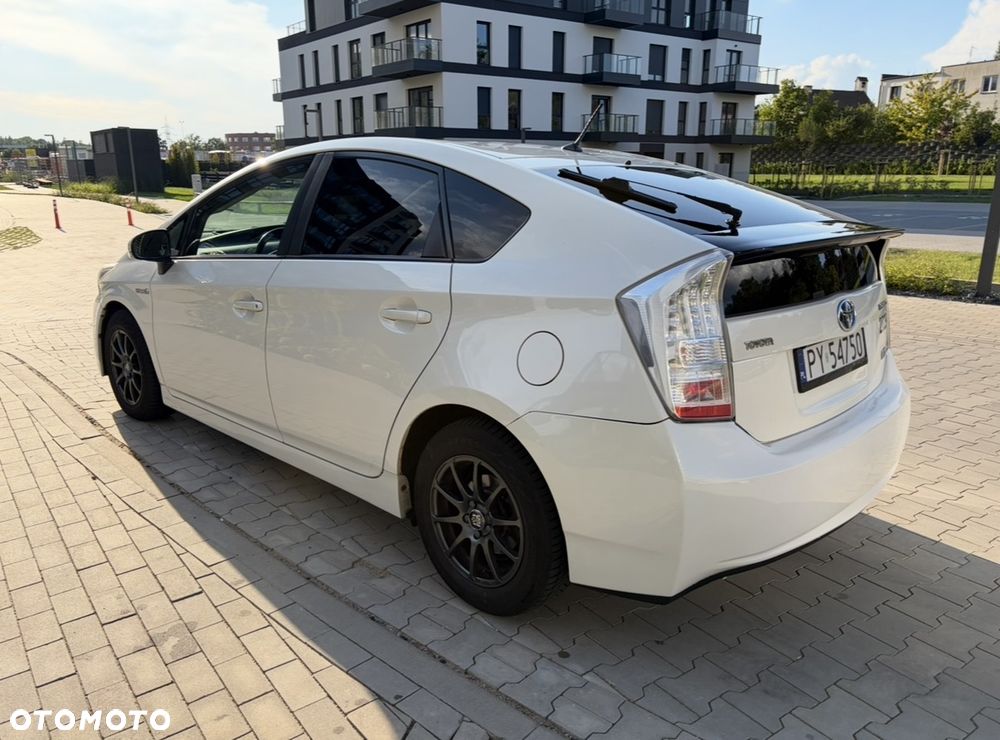 Toyota Prius - 3
