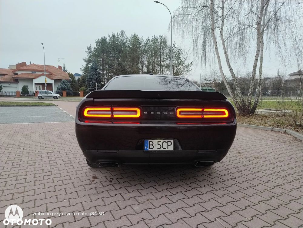 Dodge Challenger - 13
