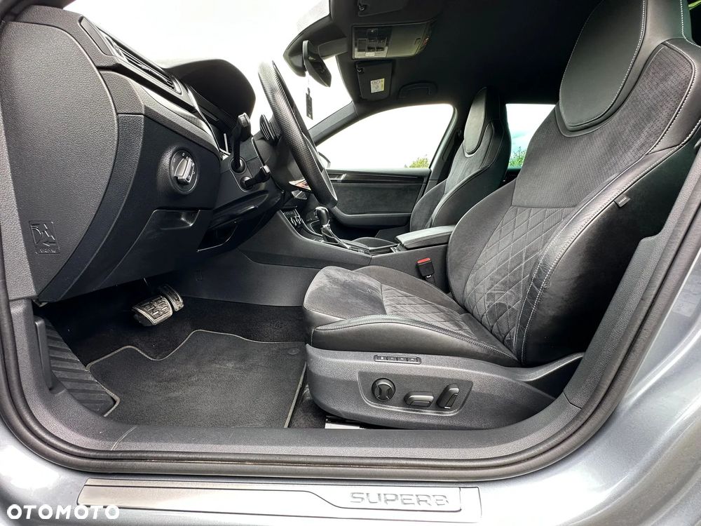 Skoda Superb 2.0 TDI SCR Sportline DSG - 25