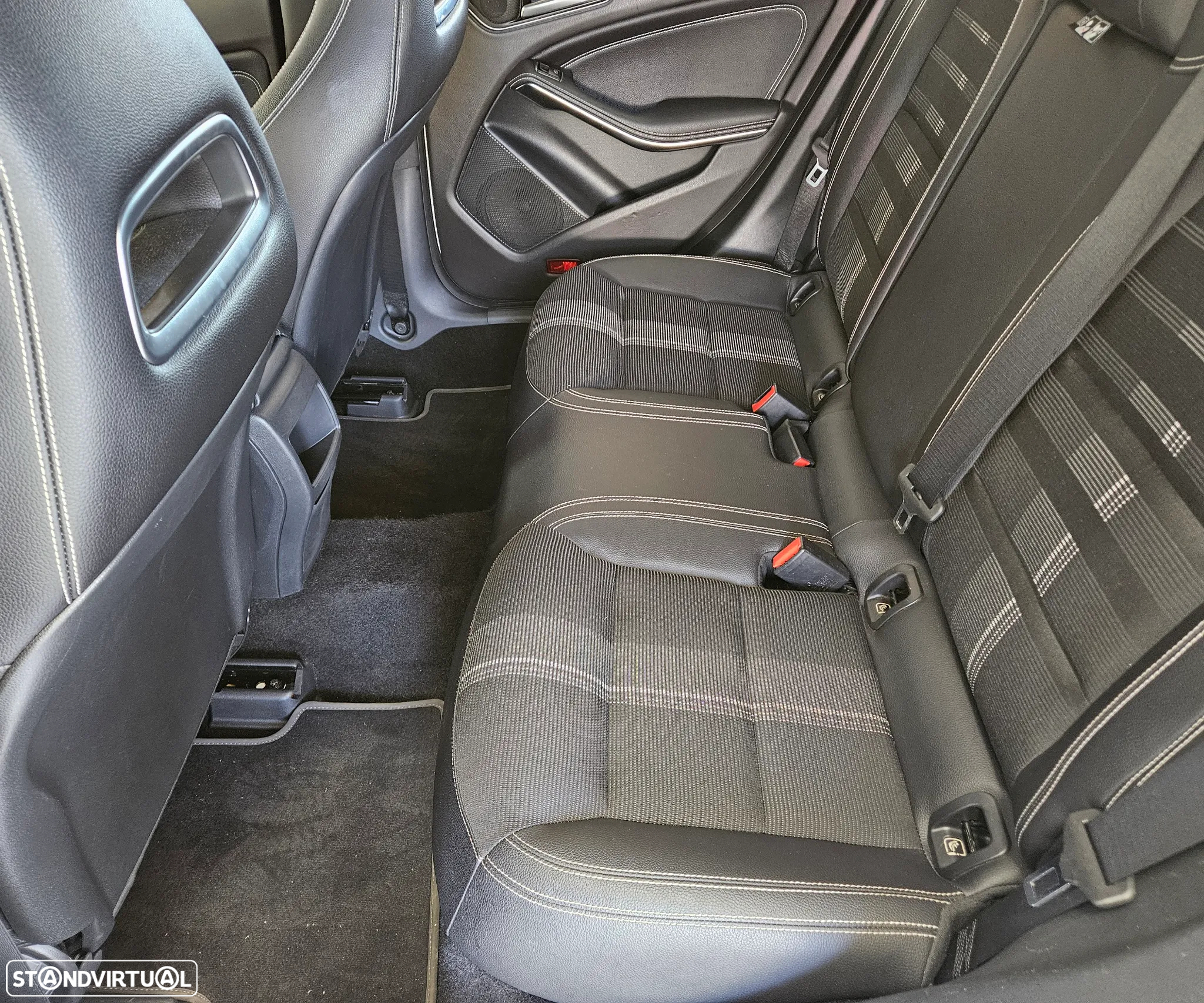 Mercedes-Benz CLA 180 d Shooting Brake Urban Aut. - 34