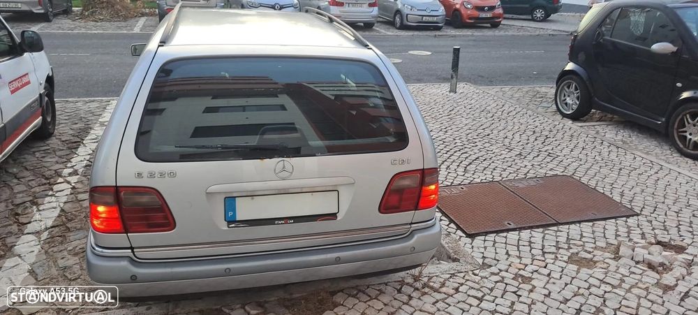 Mercedes-Benz E 220 CDI Elegance - 2