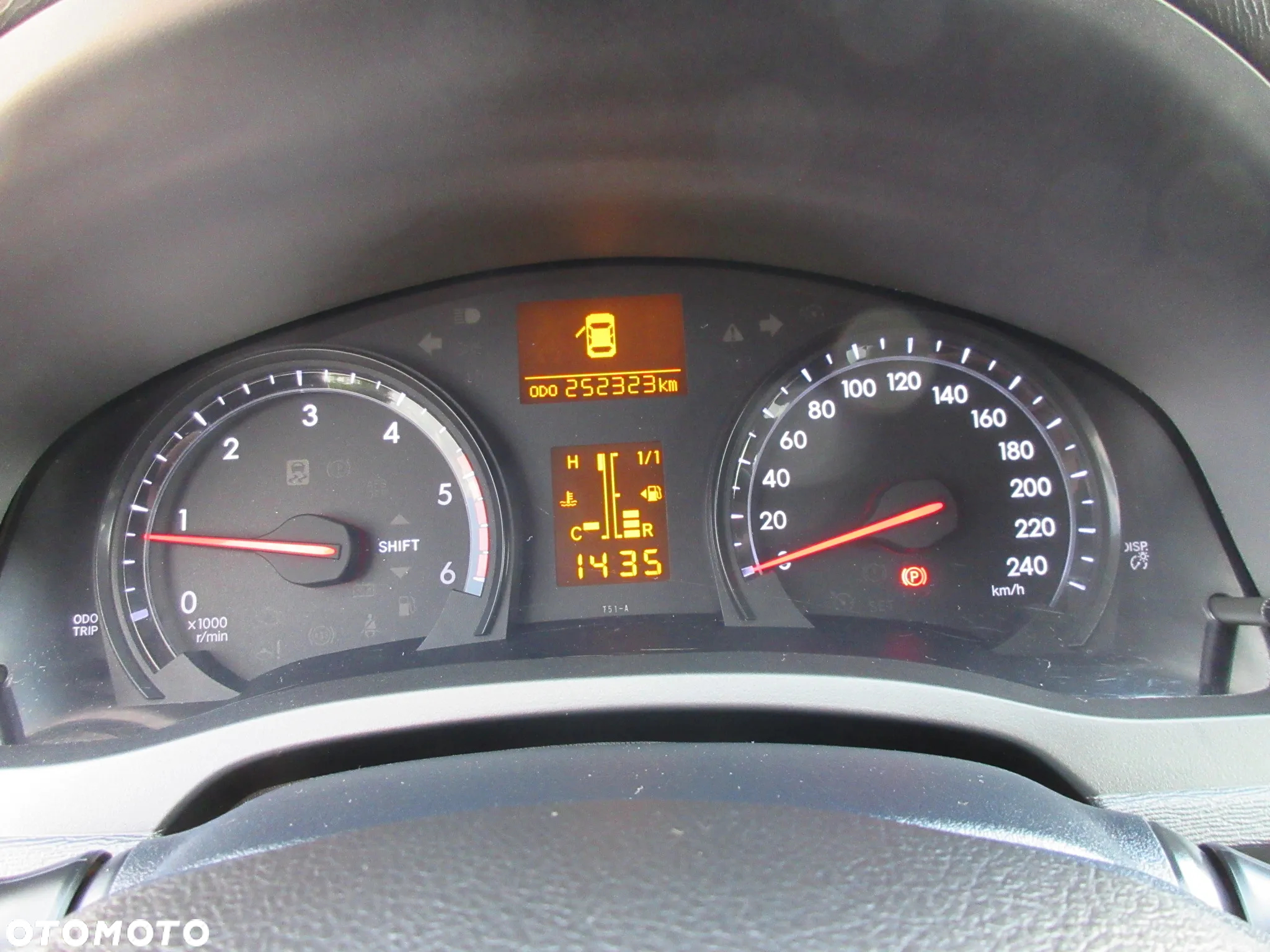 Toyota Avensis Combi 2.0 D-4D Executive - 16