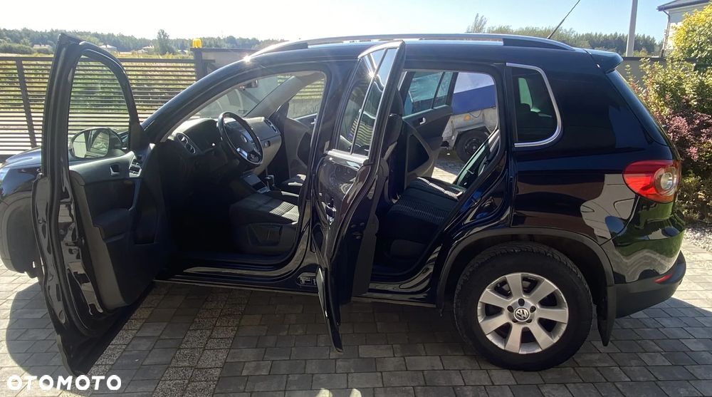 Volkswagen Tiguan - 4