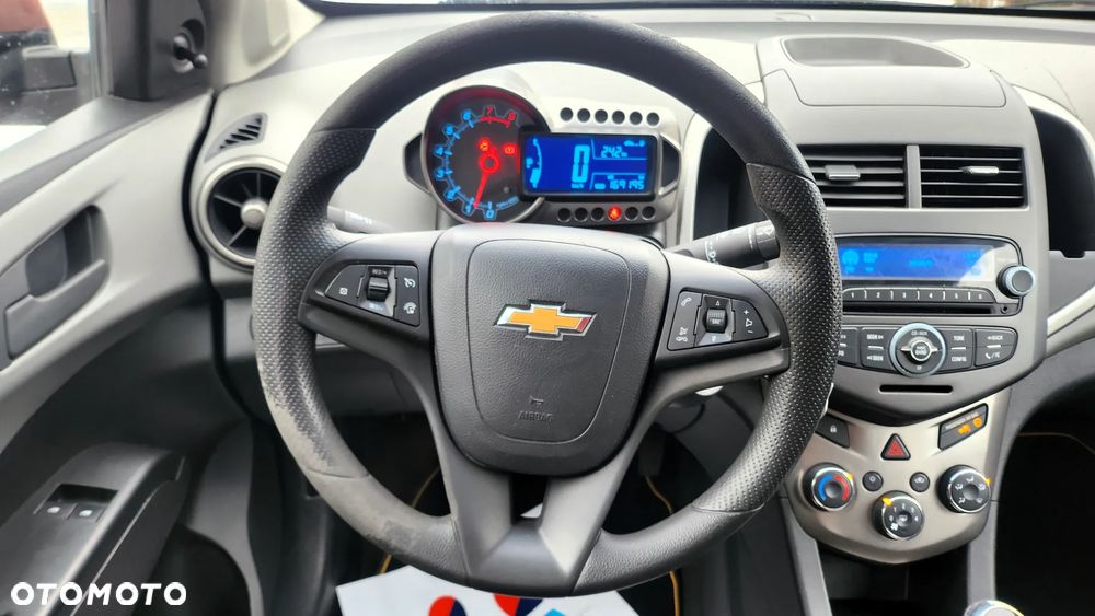 Chevrolet Aveo 1.2 LT+ - 9