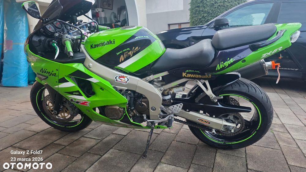 Kawasaki ZXR - 3