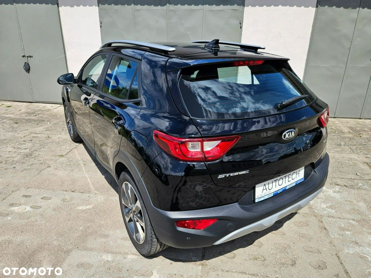 Kia Stonic 1.6 CRDi SCR XL - 4