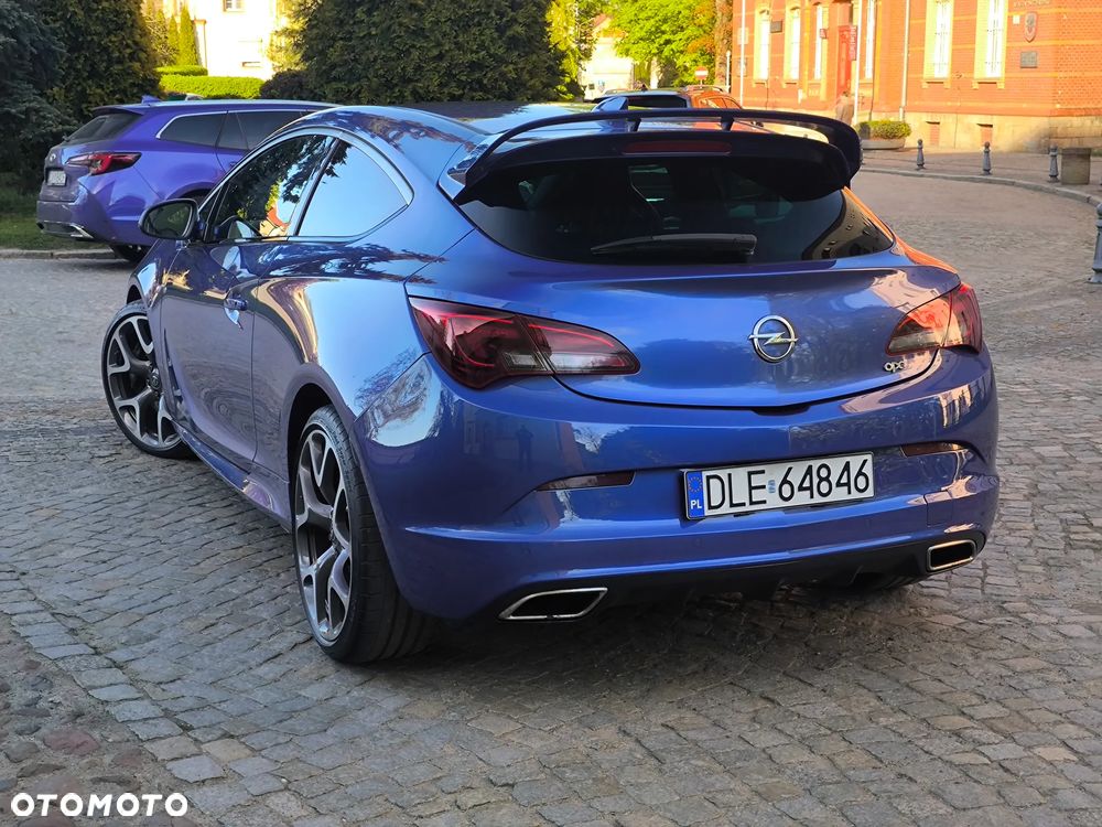 Opel Astra OPC Start/Stop - 10