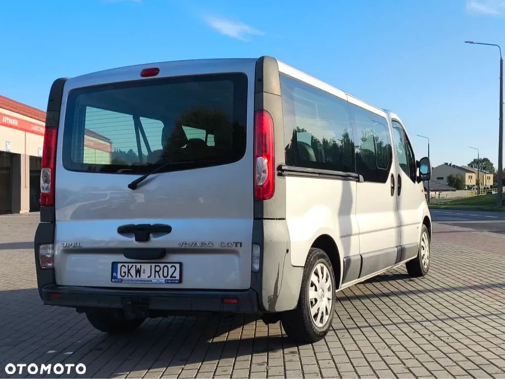Opel Vivaro L2H1 2.9t - 4