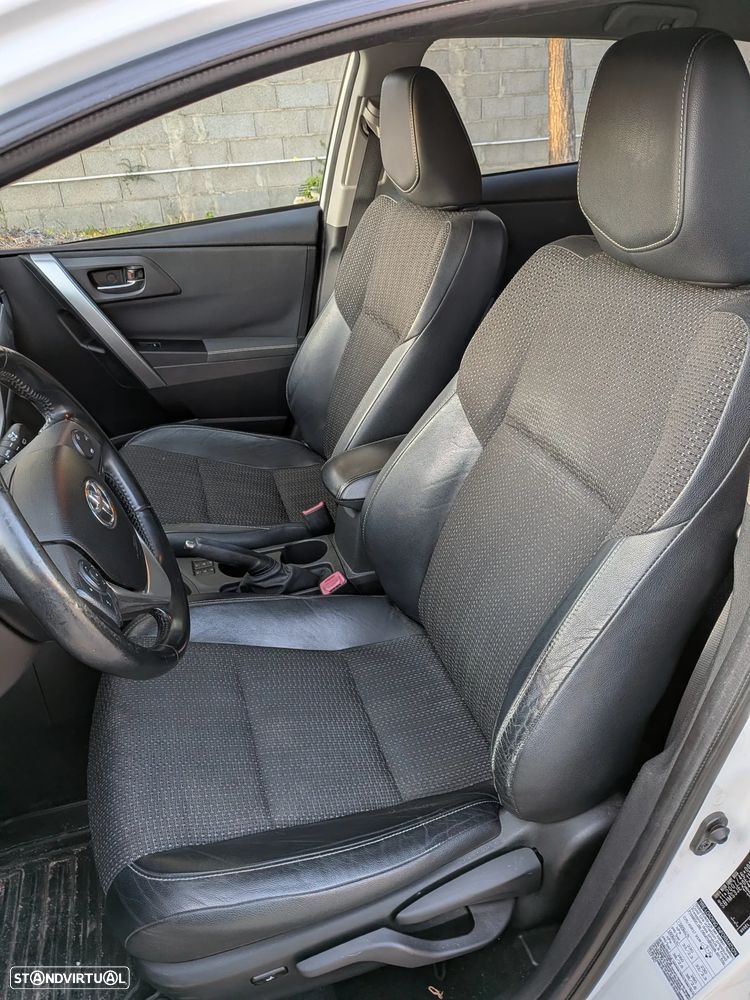 Toyota Auris 1.8 HSD Sport+Skyview +Navi - 7