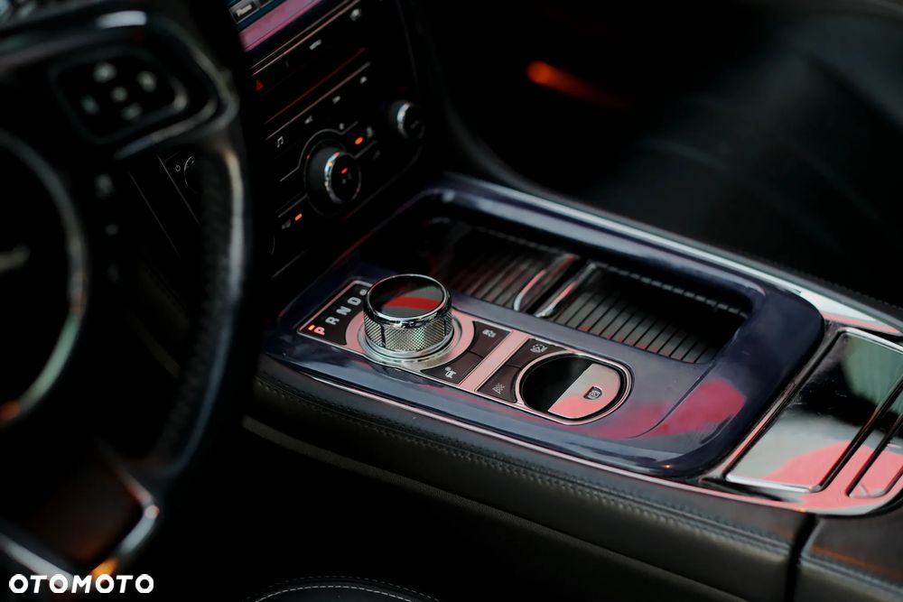 Jaguar XJ 5.0 V8 Kompressor Langversion Supersport - 38