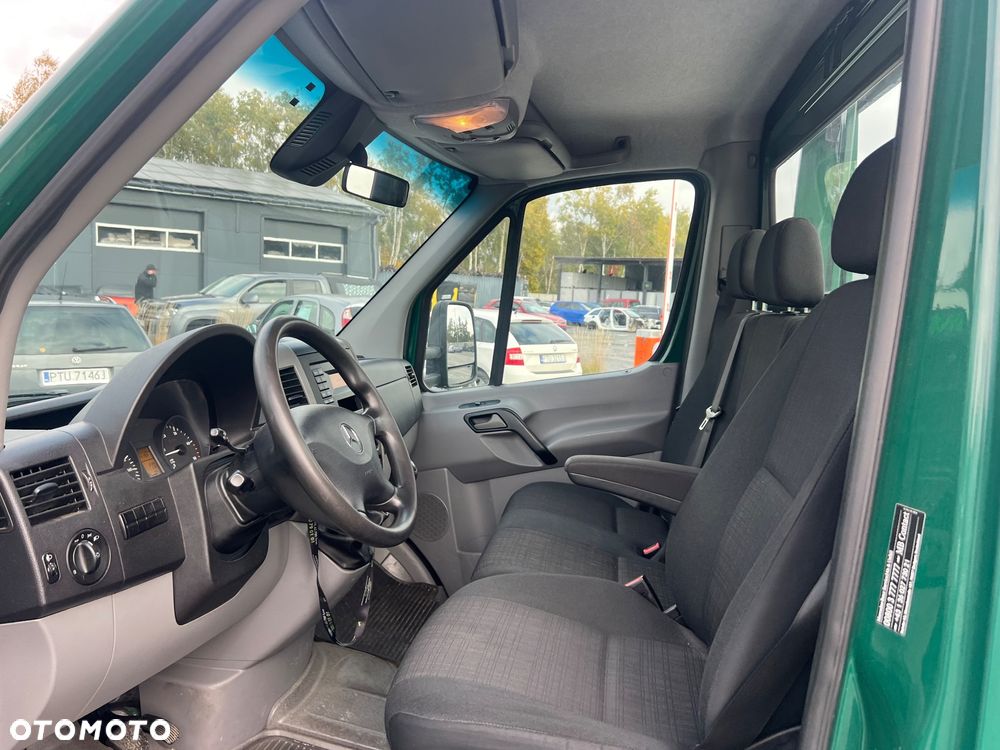 Mercedes-Benz Sprinter - 9