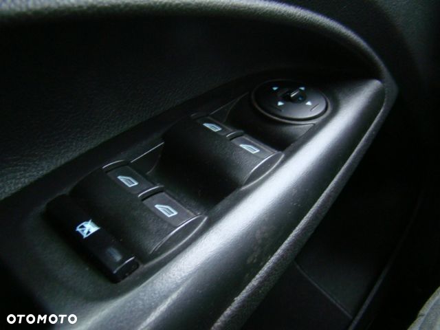 Ford Tourneo Connect 1.6 TDCi Titanium - 17