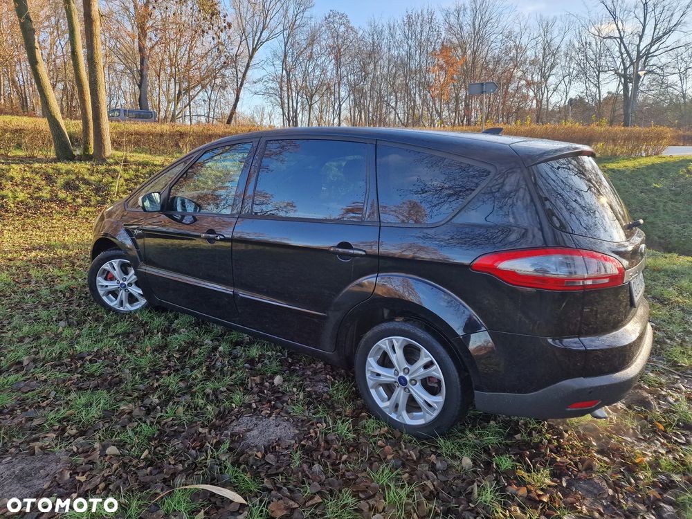Ford S-Max 2.0 TDCi DPF Champions Edition - 17