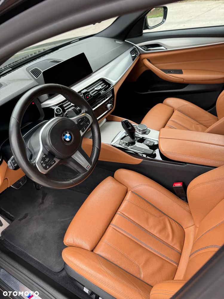 BMW Seria 5 530d xDrive M Sport sport - 10
