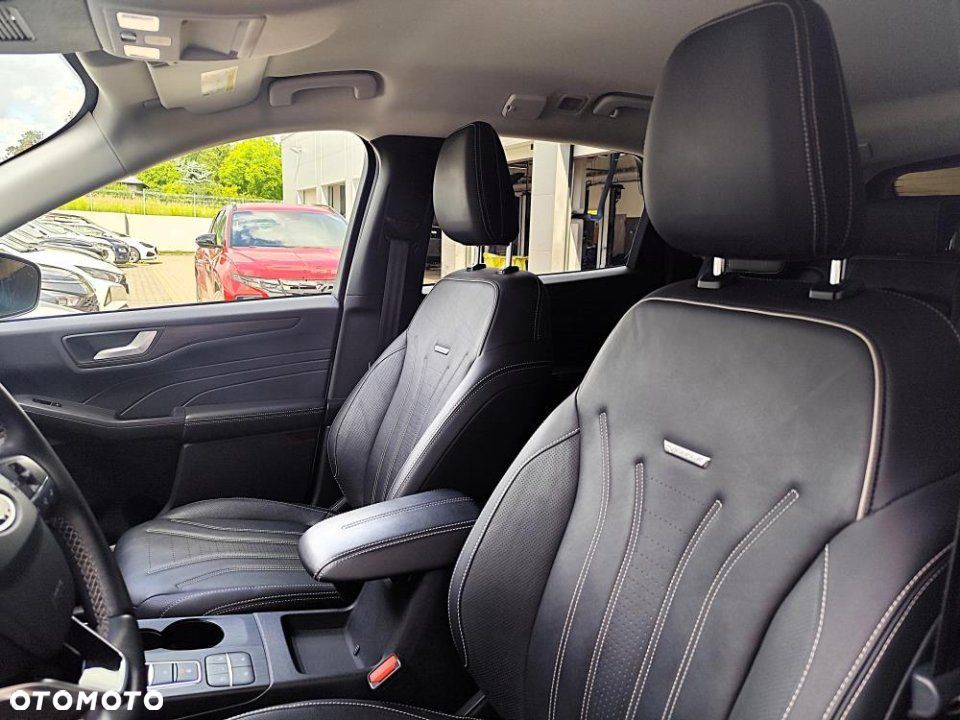 Ford Kuga - 10