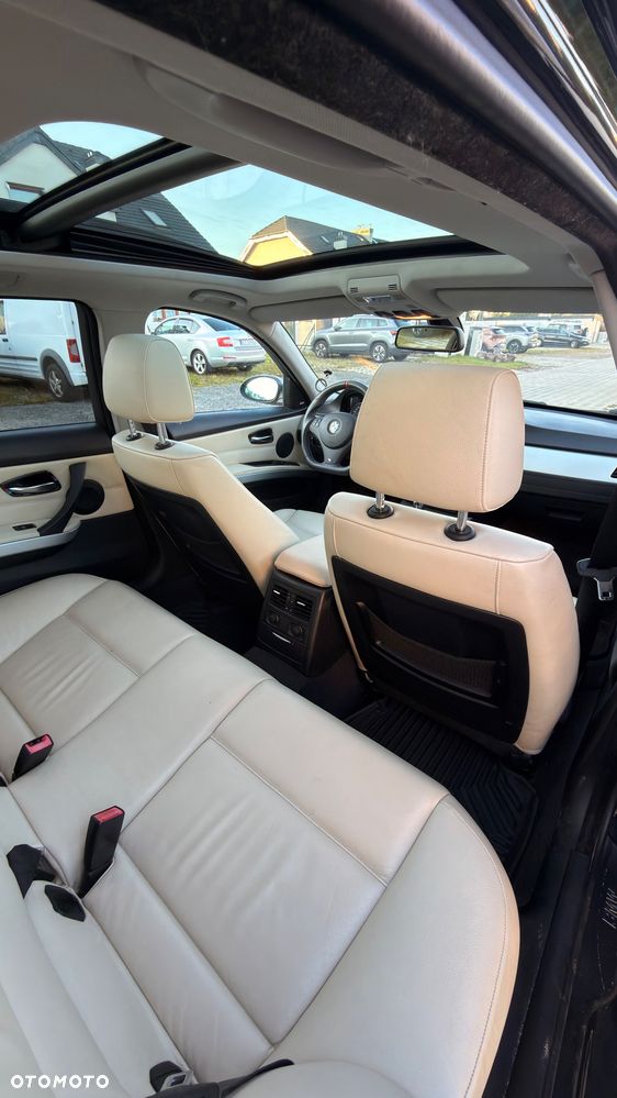 BMW Seria 3 325i - 21