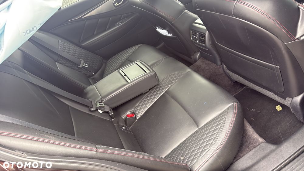 Infiniti Q50 Q50S 3.0t Sport Tech - 14