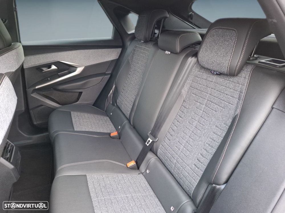 Peugeot 3008 1.2 Hybrid Allure e-DCS6 - 12