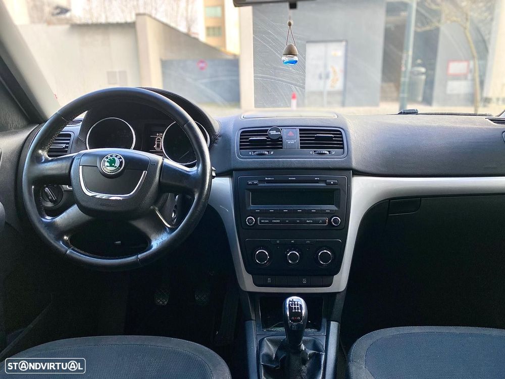 Skoda Yeti 2.0 TDI Active 4x4 - 15