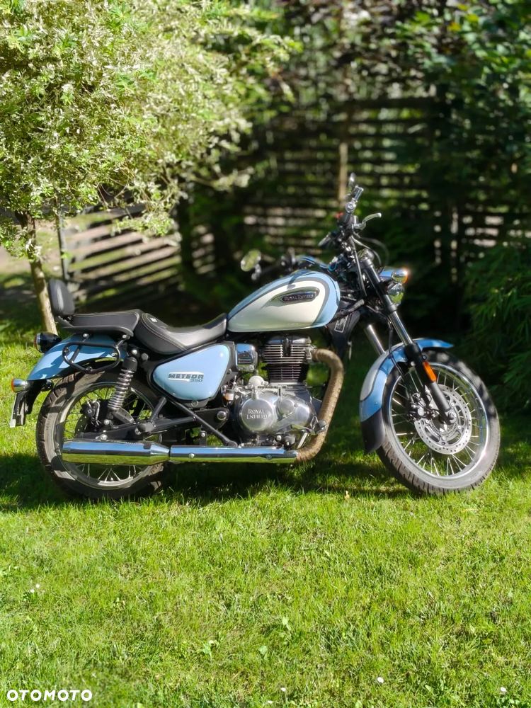 Royal Enfield Meteor - 1