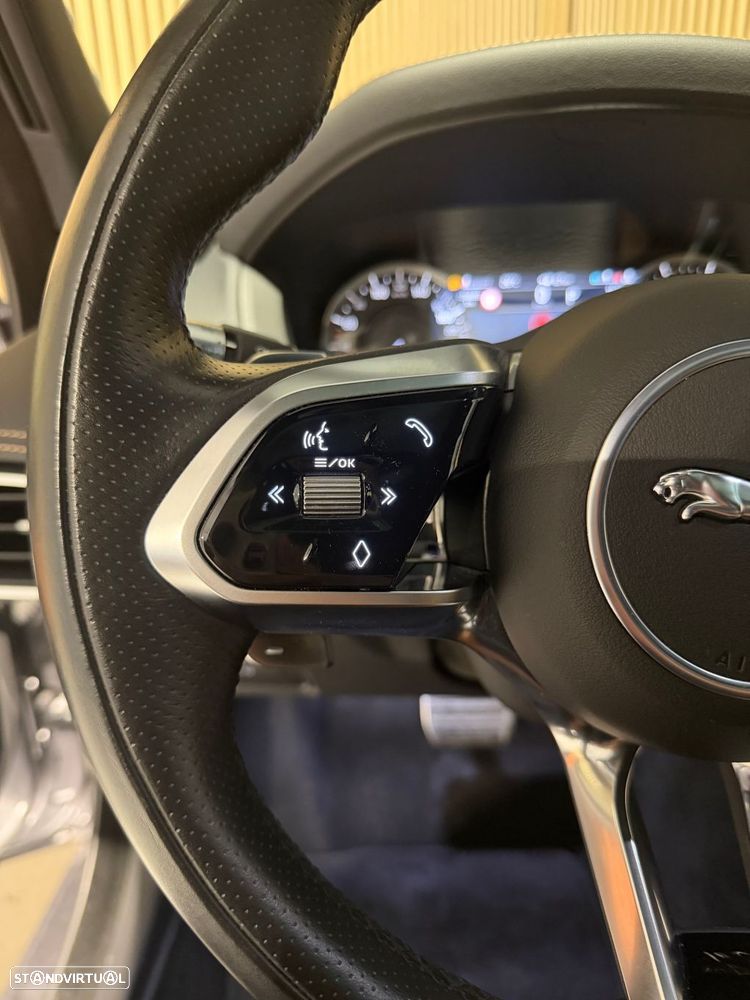 Jaguar XE 2.0 i4 R-Dynamic HSE - 10