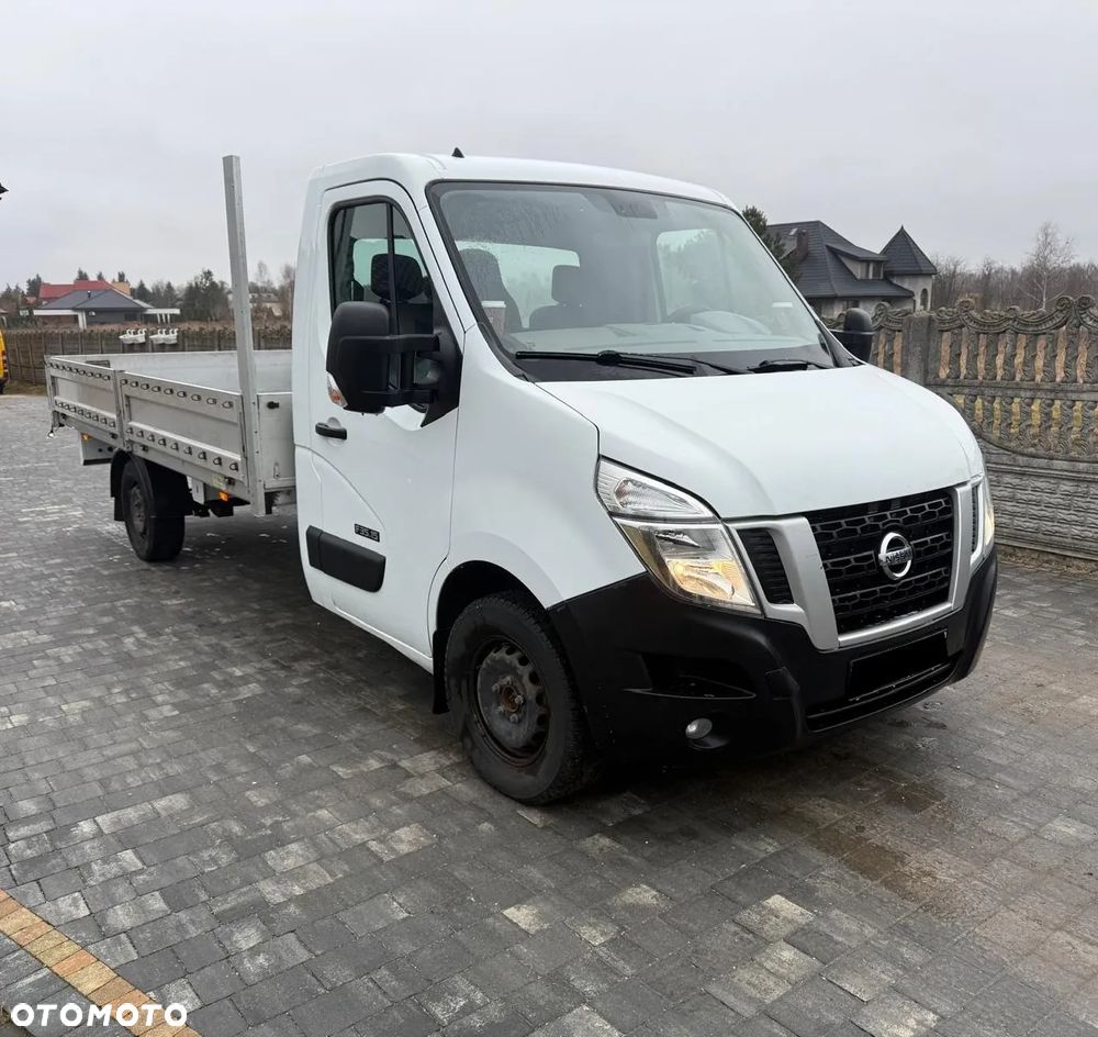Nissan NV400 - 2
