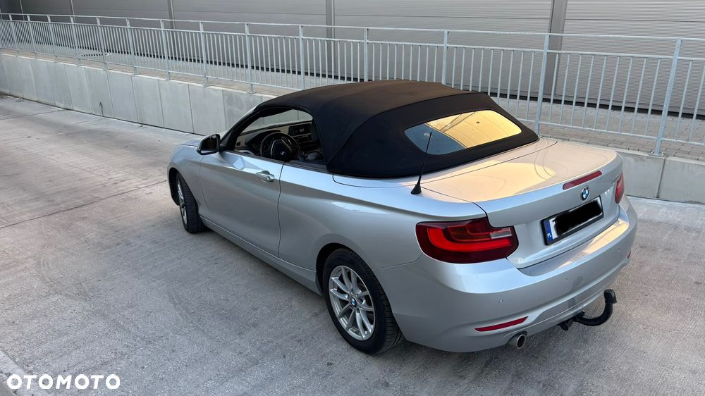 BMW Seria 2 218d - 4