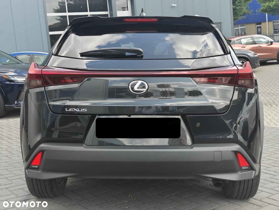 Lexus UX - 2