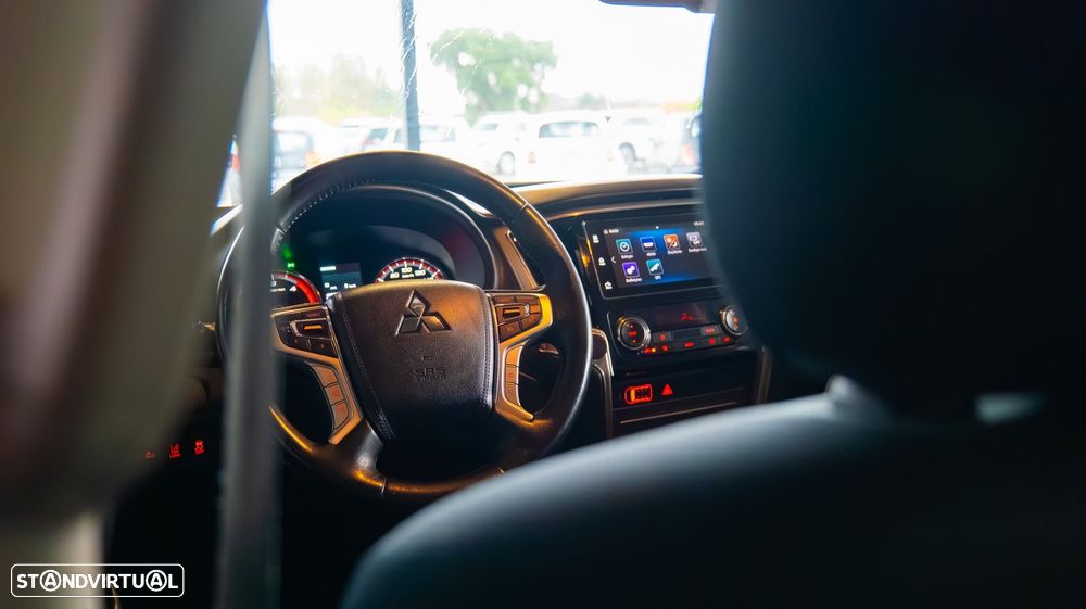 Mitsubishi L200 2.3 DI-D Strakar CD Intense 4WD - 22