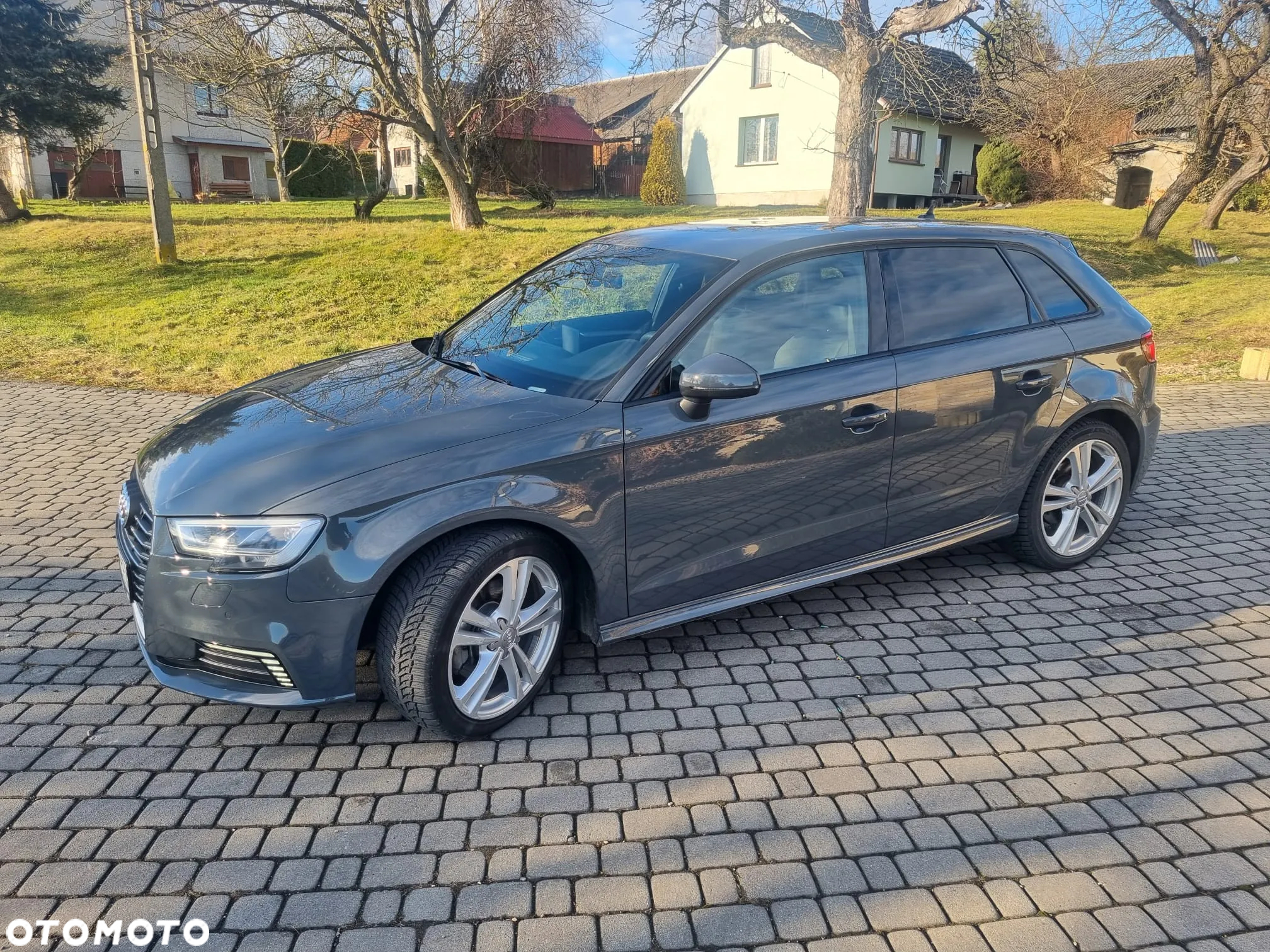 Audi A3 1.4 TFSI cylinder on demand ultra Sportback S t S line Sportpaket - 4