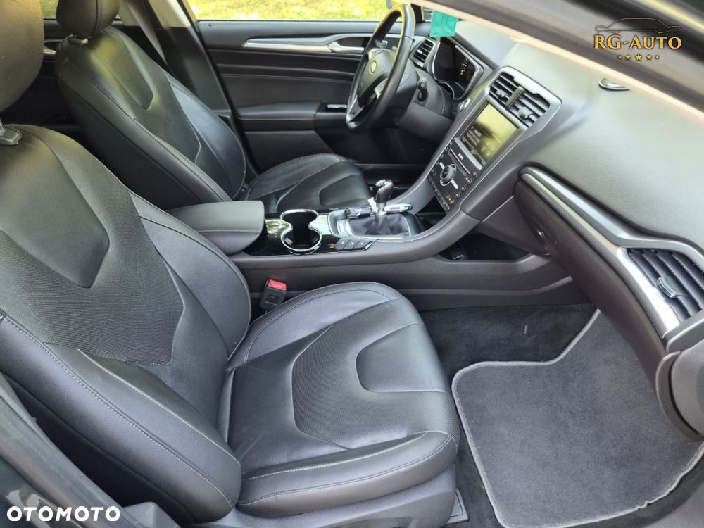 Ford Mondeo - 22