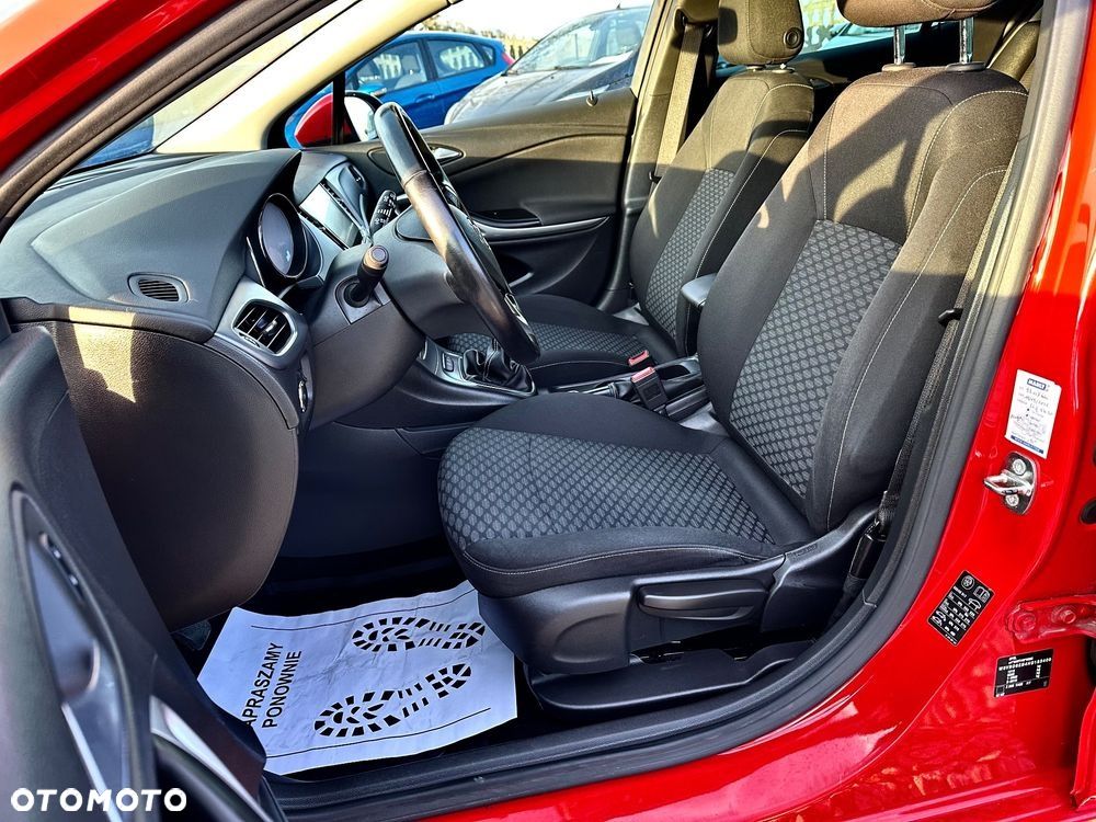Opel Astra 1.4 Turbo Edition - 12
