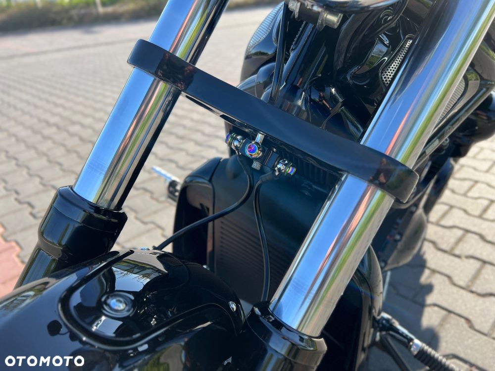 Harley-Davidson V-Rod Night Rod - 30