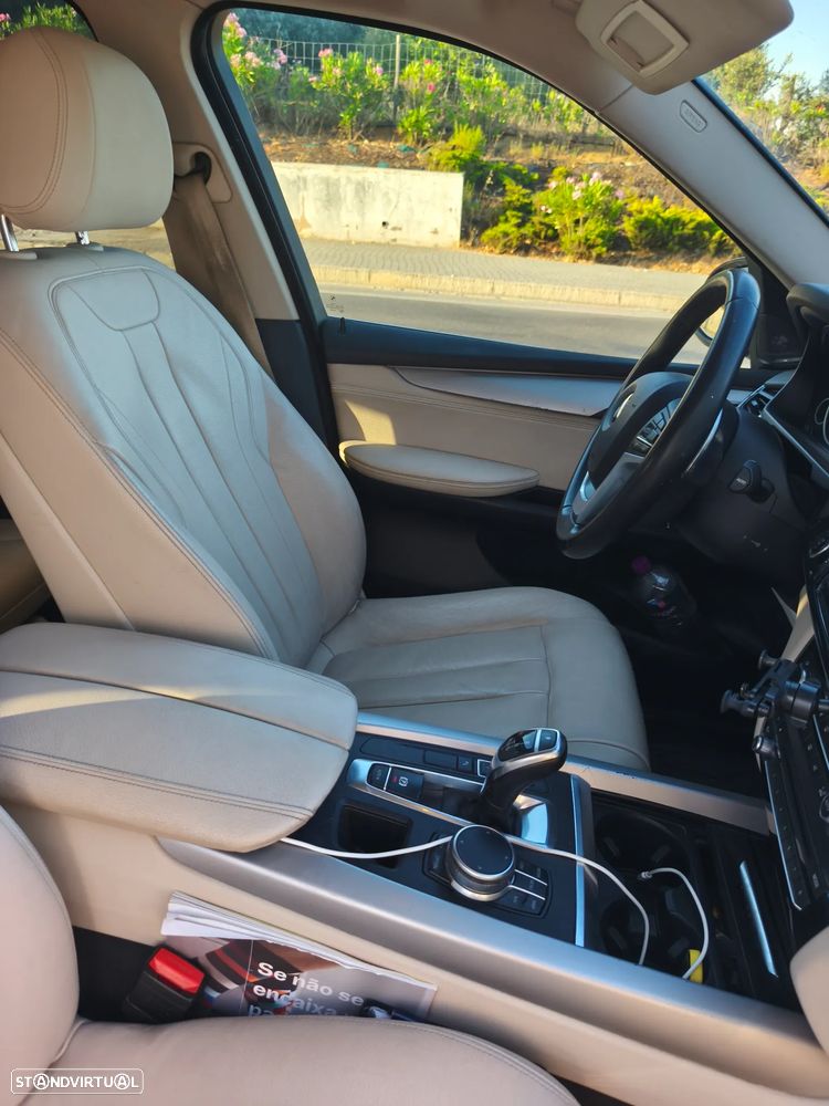 BMW X5 25 d sDrive Comfort 7L - 16